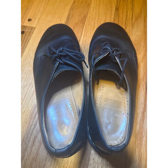 Dr. Martens Vtg Size 10 Black Leather The Original Oxford Shoes England Loafers main image 2